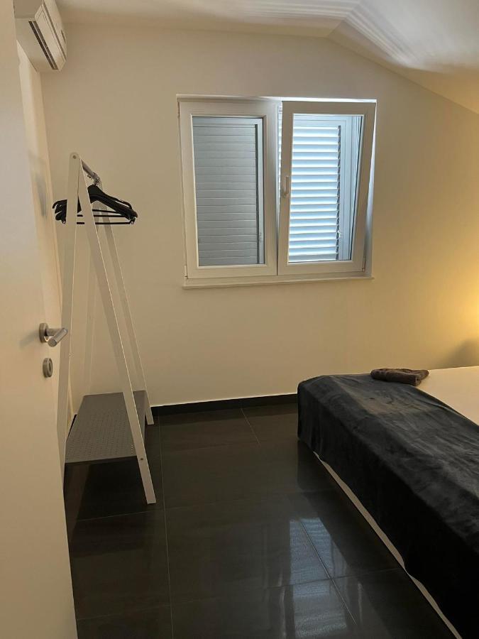 Apartment Vodice - Lovric 외부 사진