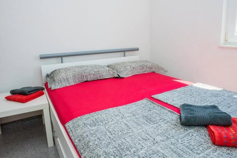 Apartment Vodice - Lovric 외부 사진