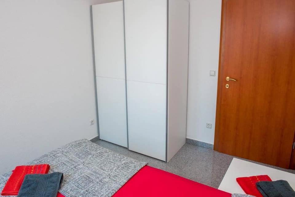 Apartment Vodice - Lovric 외부 사진