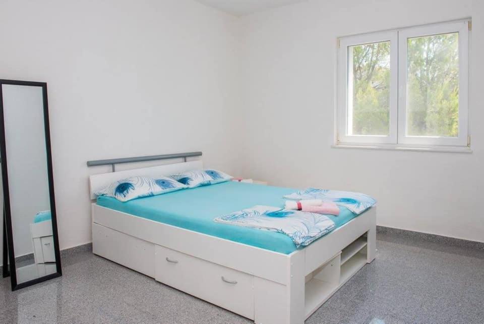 Apartment Vodice - Lovric 외부 사진