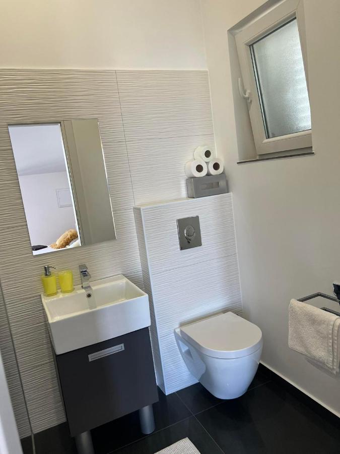 Apartment Vodice - Lovric 외부 사진